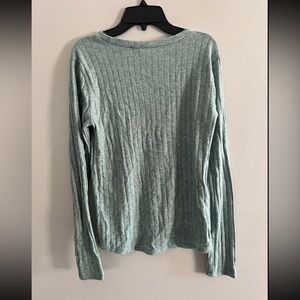 NEE BUNDLE OF 2 Zenana Ribbed Long sleeve Top Size: M